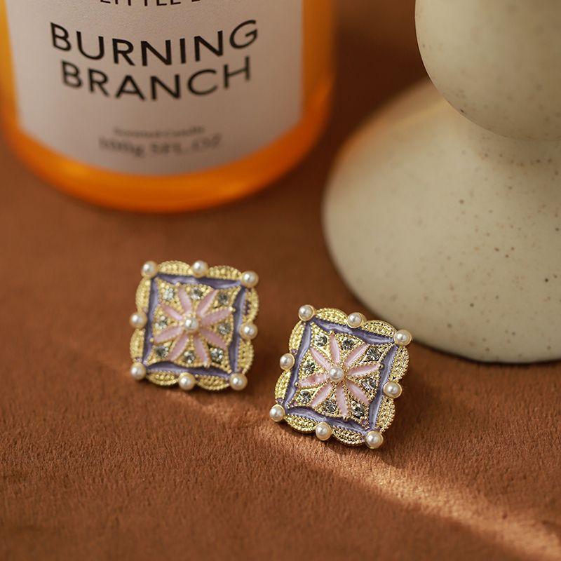 

Ретро Дворцовые Серьги-гвоздики с цветами Чонсам Женская Ханьская китайская одежда Кружево Tile Stud Earrings