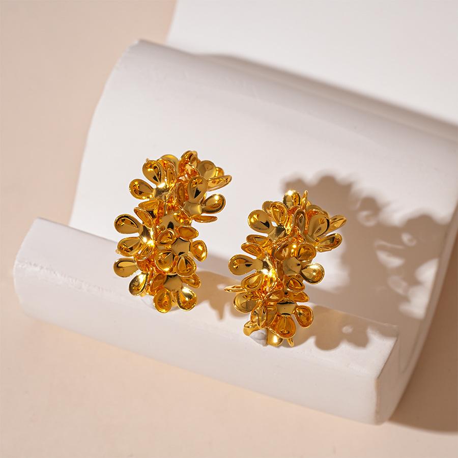 Premium Flower C-Shaped Geometric Silver Needle Earrings Commuter Earrings