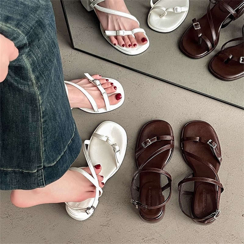 Retro brown word with Roman sandals women's summer new thick heel with skirt beautiful toe sandals