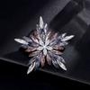 Light Luxury Three-dimensional Starlight Brooch, High-end Women's Exquisite Gradient Crystal Brooch, Niche Design Sense Brooch