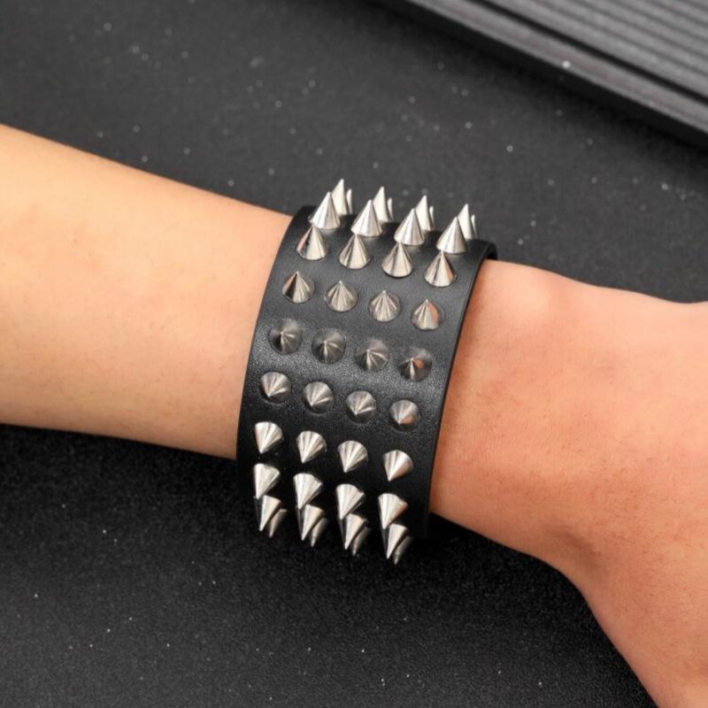 Męska Punk Rockowa Wielowarstwowa Skórzana PU Bransoletka na Nadgarstek z Kolcami i Nitami