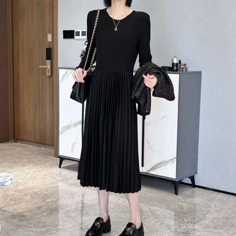

Women s Elegant Mid-Length Black Dress - 2025 Autumn New Style, Slimming Pleated Skirt, Long Sleeve Versatile Design XL, recommended for 65-70 kg
