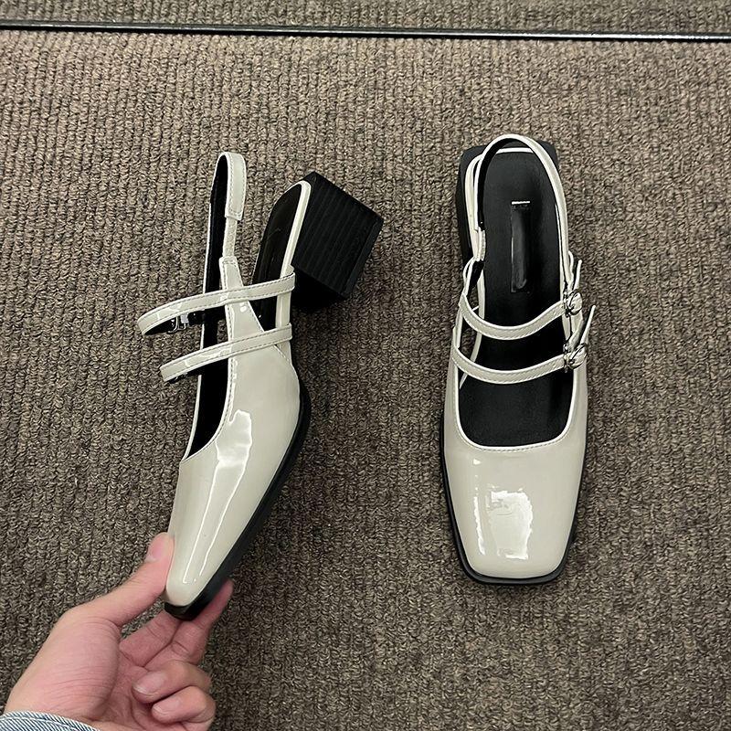 

Мода с каблуком средней высоты Красные сандалии для женщин Пряжки Лето 2024 Квадратные Белые Женские туфли Обувь Повседневный Дизайнерский Шик и Элегантность 40