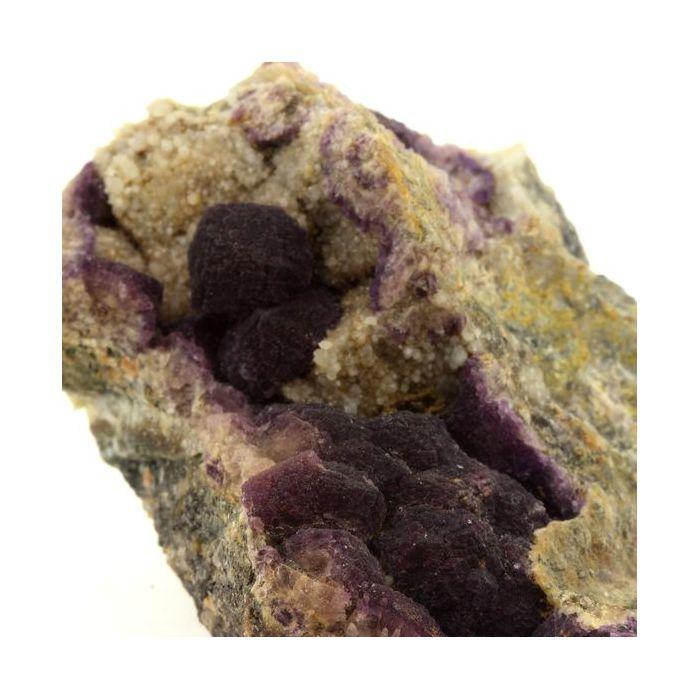 Pierres et Minéraux. Fluorite. 447.0 ct. Buxières-les-Mines, Allier, France.