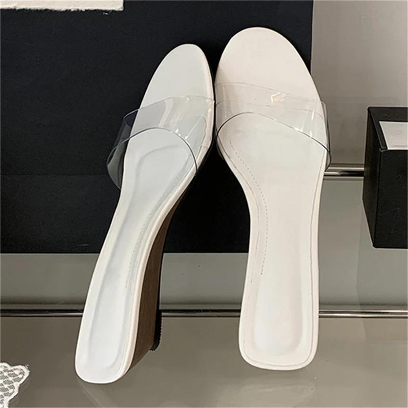 

2025 New Summer PVC Transparent Wedges Open Toe Women Slippers Low Heels Banquet Dress Beach Female Shoes 35 белый