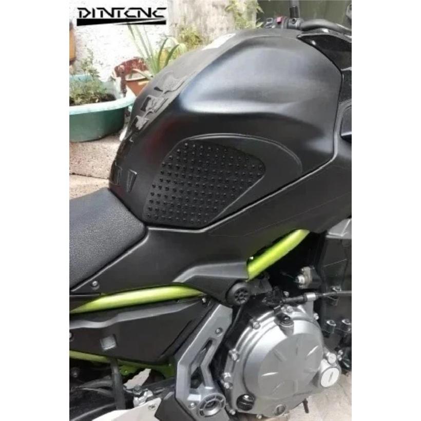 Motorcycle Tank Pad Knee Grip For Kawasaki Z 650 2017-2018 Anti Slip Traction Side Protector Fuel Tank Decal Sticker Accessories