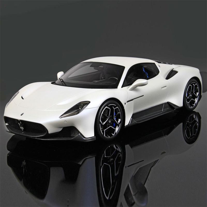 1/32 Maserati MC20 Cabrio Alloy Sports Car Model Diecasts Metal Toy Vehicles Car Model Sound and Light Simulation Kids Toys Gift