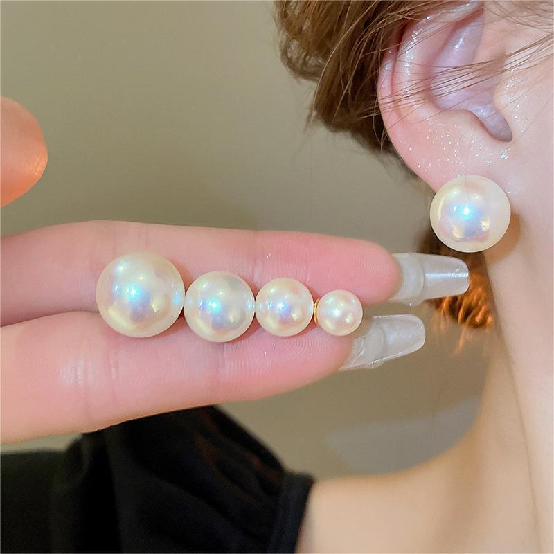 French Retro Pearl and Silver Needle Stud Earrings - High-End, Versatile, Light Luxury Design for Women