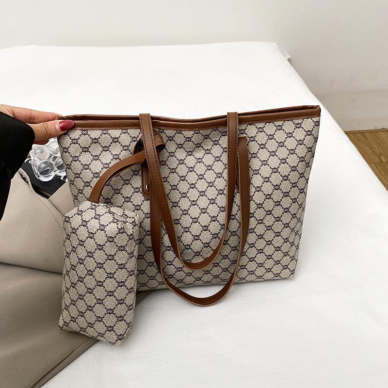 

Сумка большой вместимости женская для поездок на работу, персонализированная сумка-тоут, новая красивая нишевая трендовая сумка через плечо, фактурная женская сумка хаки