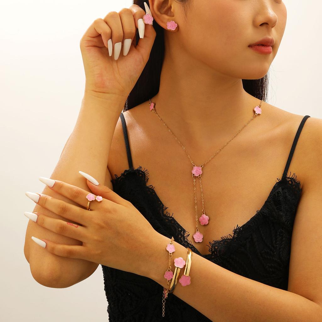 Exquisite Five Leaf Flower Necklace Earrings Bracelet Ring Set for Women Simple Elegant Plum Blossom Jewelry Party Luxury Gifts