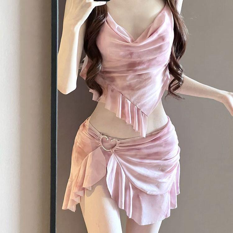 Thailand Women's Three-Piece Bikini Set: High-End, Split Design, Conservative Cover-Up, Perfect for Seaside Vacations and Hot Springs.