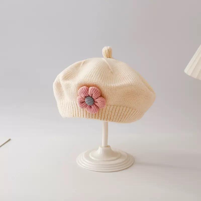 Baby Hat Spring and Autumn Baby Girl Beret Infant Wool Hat Autumn and Winter Children's Painter Hat Knitted Hat