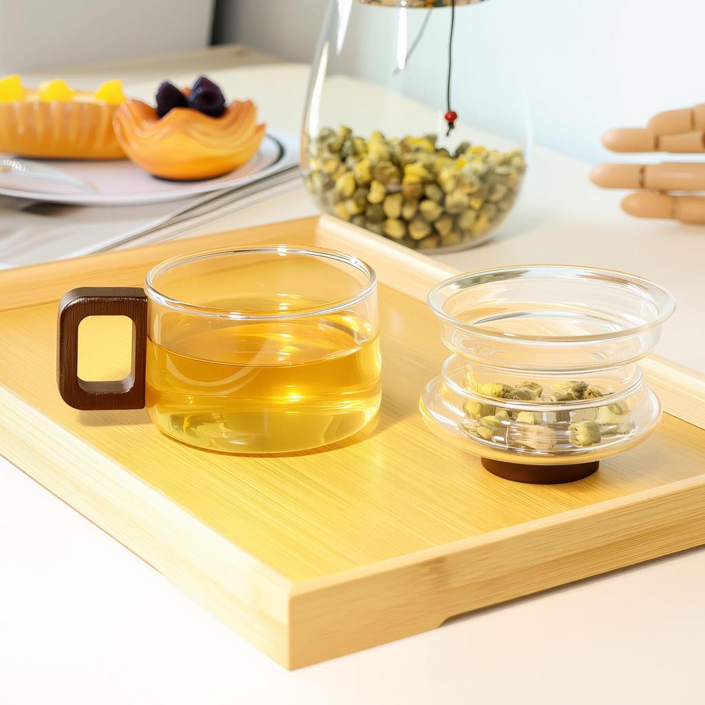 FGIUKC Heat-Resistant Glass Mug with Strainer, 200ml, with Wooden Lid and Wooden Handle, Transparent Teacup, Compact, Heat-Resistant Glass, Teacup