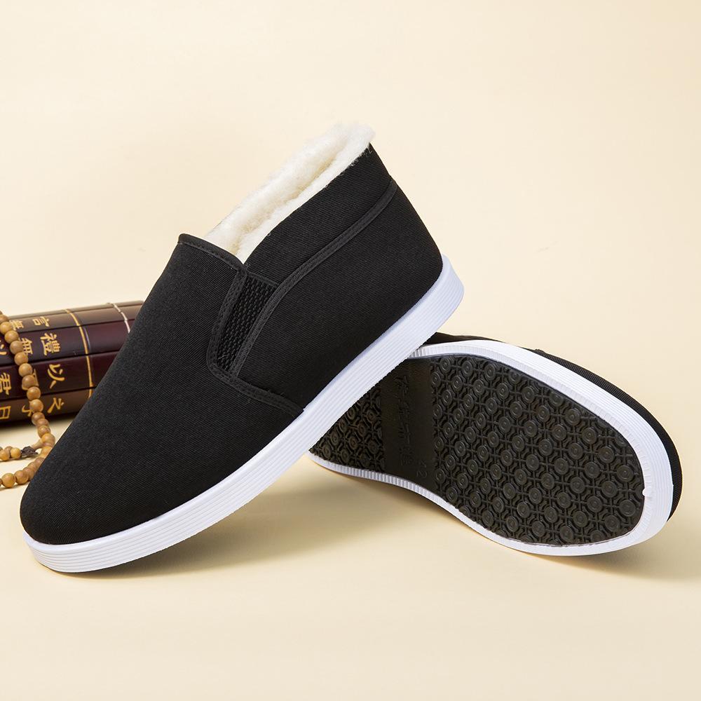 

Новые шерстяные хлопковые туфли мужские бархатные утолщенные кроссовки папы повседневные туфли-мокасины на одной педали теплые нескользящие хлопковые туфли 45 чёрный