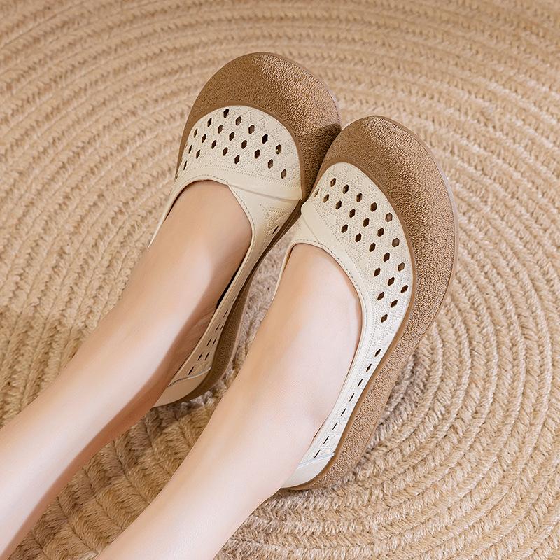 Leather New Summer Sandals Women's Shoes Large Size Mother Soft Sole Hollow Comfortable Flat Bottom Non-slip Single Shoe Hole Breathable