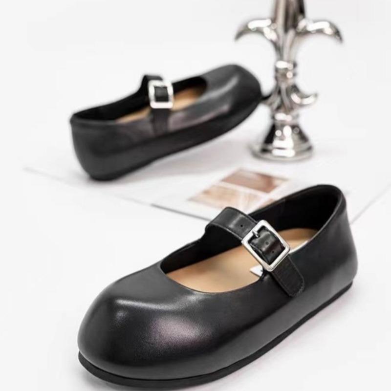 Fashion Women's Fashion Flat Shoes Spring New Round Head Shallow Mouth Metal Buckle A Word with Anti-slip Wear-resistant Single Shoes