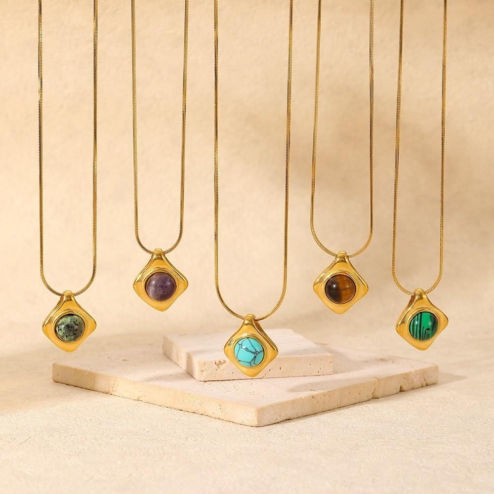 Gold Clavicle Chain Retro Style French Style Necklace New Pendant Necklace For Women