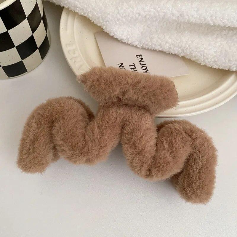 

Мягкие плюшевые когти в стиле ретро, ​​14 см, элегантная заколка для волос, зажим, большие заколки в виде акулы, заколки для волос для женщин, аксессуары для волос, модные головные уборы