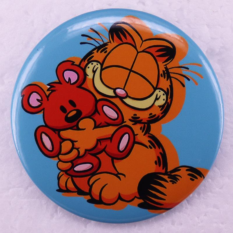 Garfield Comic Tin Badge Pin