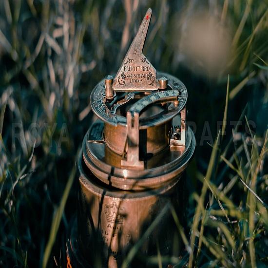 Antiikne vintage stiilis messingtrumm päikesekell kompass templiga nahkkarbiga sünnipäevakingiks, ristimiskingitus, pulmakink, parima mehe kingitus