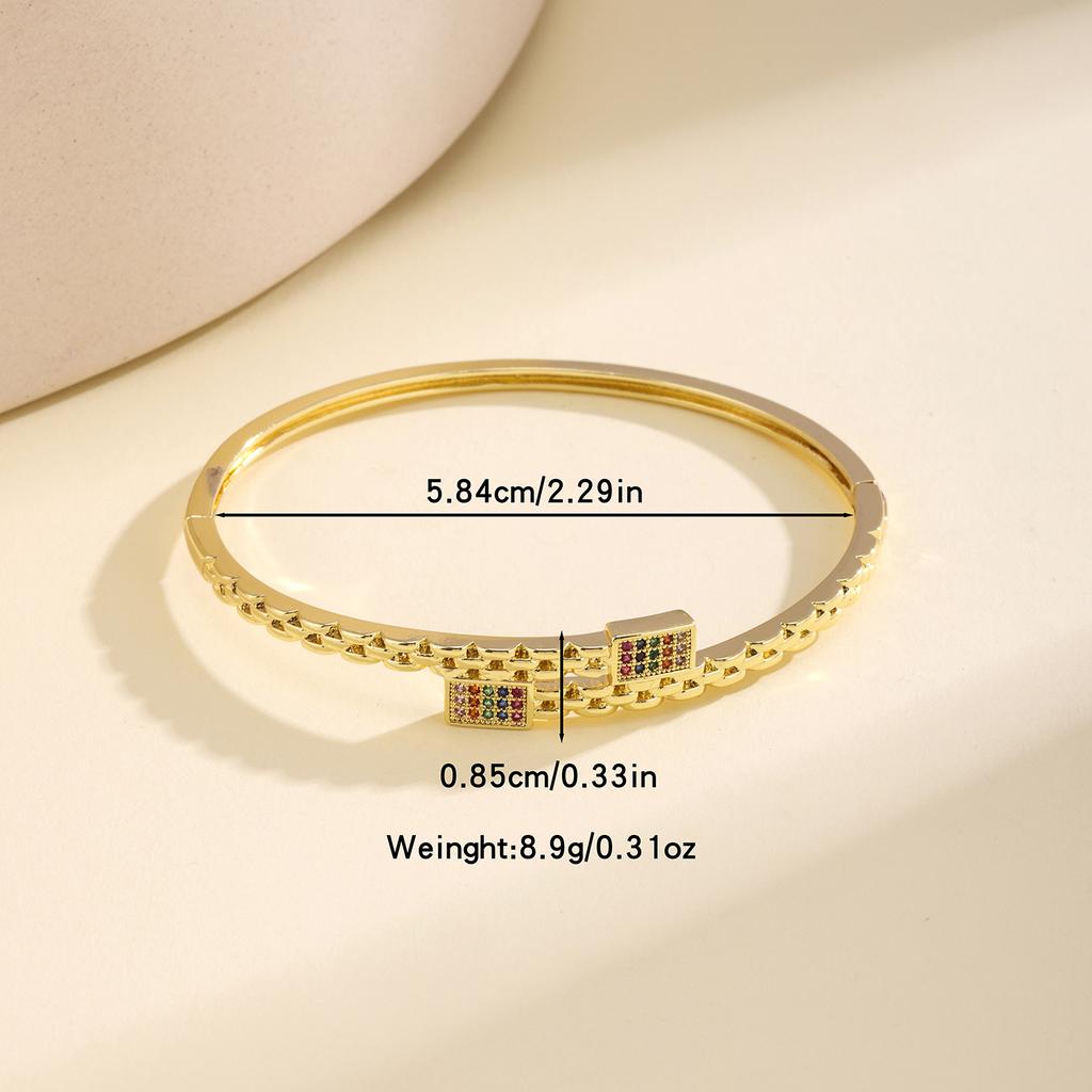 Bracelet Tendance Luxe Léger Nidin Pour Femmes Zircon Cubique Incrusté Bracelet Manchette Torsadé Bijoux de Mode Cadeau d'Anniversaire/Anniversaire