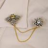 Fashion Bee Shaped Tassel Metal Chain Brooches Pin Man Suit Shirt Lapel Pin Women Jewelry Accessries