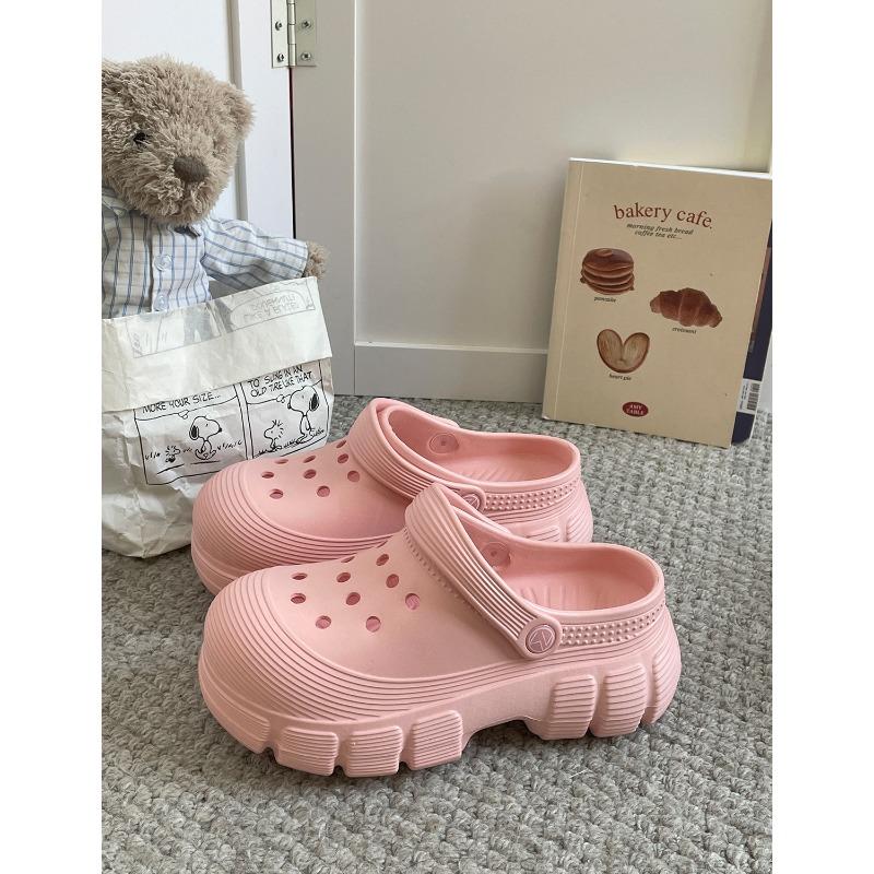 New Products Are Hot, New Thick-soled Outer Wear, Soft-soled Two-wear Hole Shoes, Versatile Slippers 3025