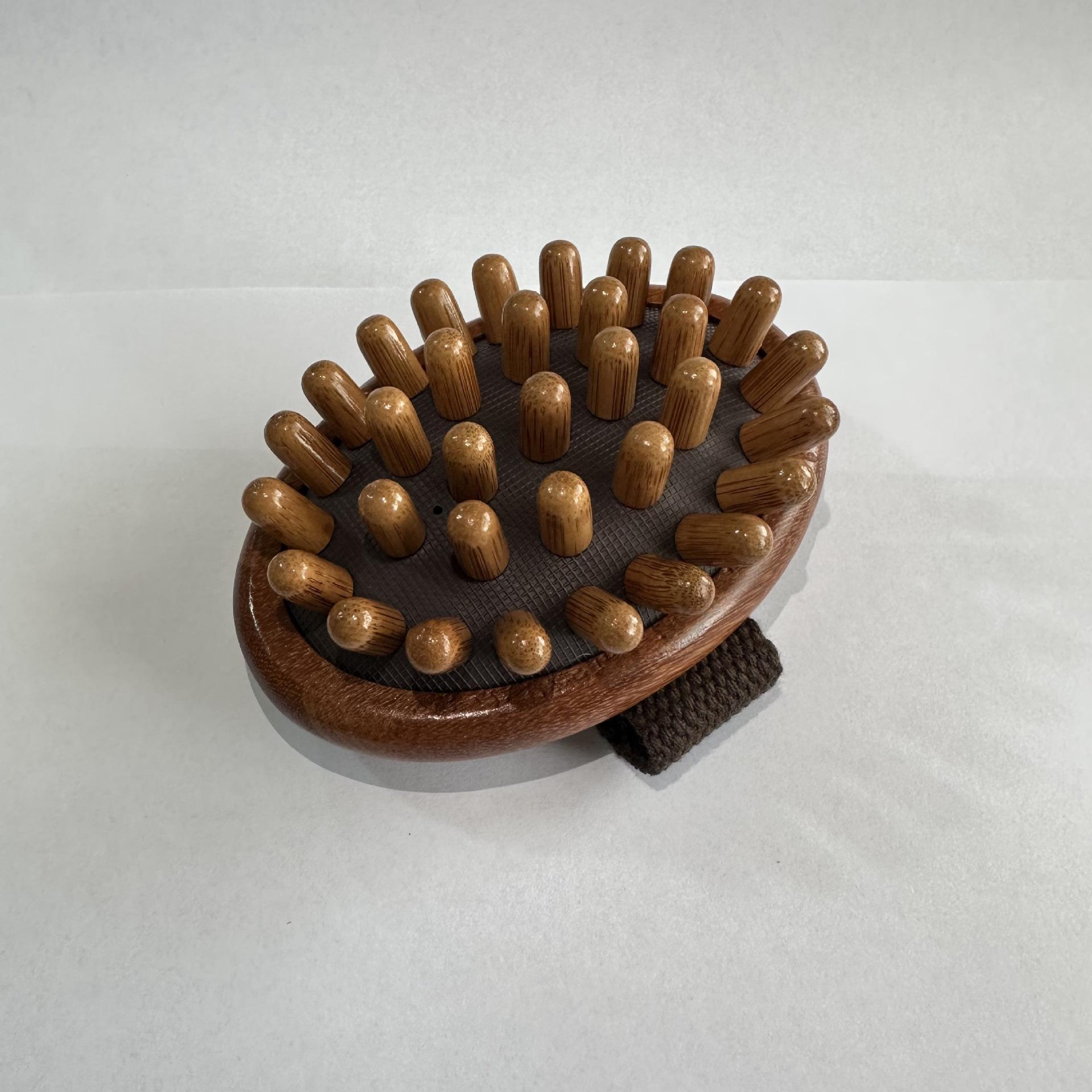 Golden silk sandalwood meridian massage brush Air cushion brush Universal body dredging sandalwood meridian brush [bamboo tooth model] sandalwood meridian brush