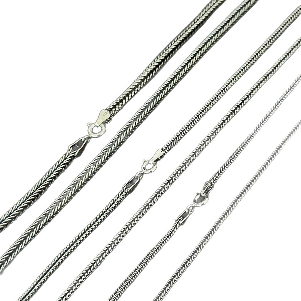 S925 Sterling Silber Pullover-Kettenhalskette mit quadratischem Anhänger und geflochtenem Fuchsschwanz-Design für Damen und Herren.