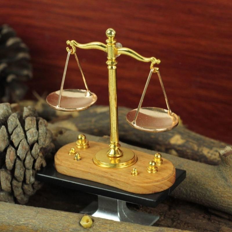 Metal Miniature Balance Scale Model Figurine For 1/12 Doll House Decoration Scene Display Craft Project Furnishing Props