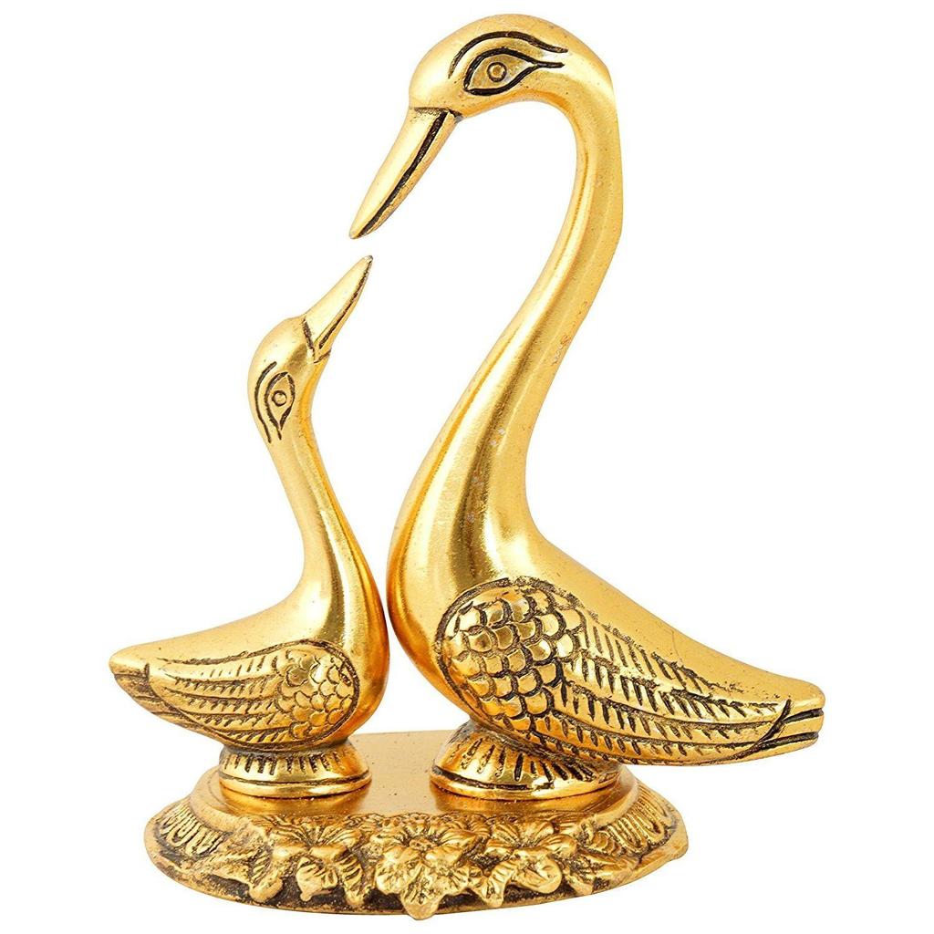 Metal Kissing Duck Showpiece for Home and Office Decor Decor- Decorative Items for Home, Antique Home Decor (6 Inches)
