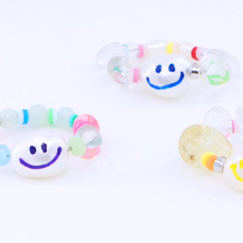 jewelCOUNTY HAPPY THINGS BLUE SMILE BEADS RING