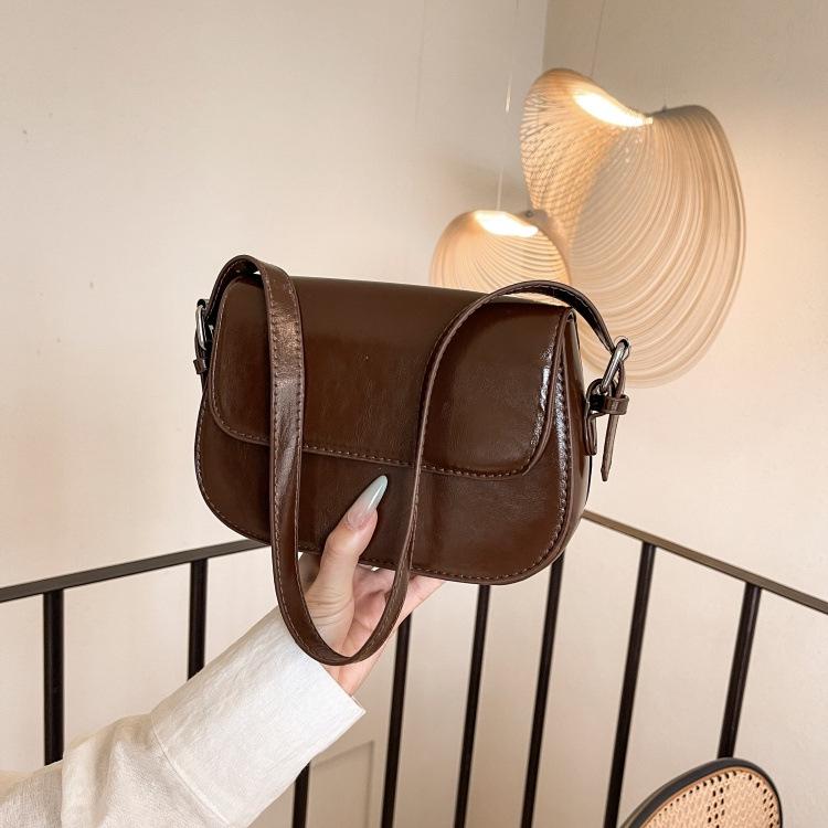 Damska Mała Kwadratowa Torba Crossbody 2024: Jednolity kolor, Teksturowany w stylu retro, Modny fason na ramię