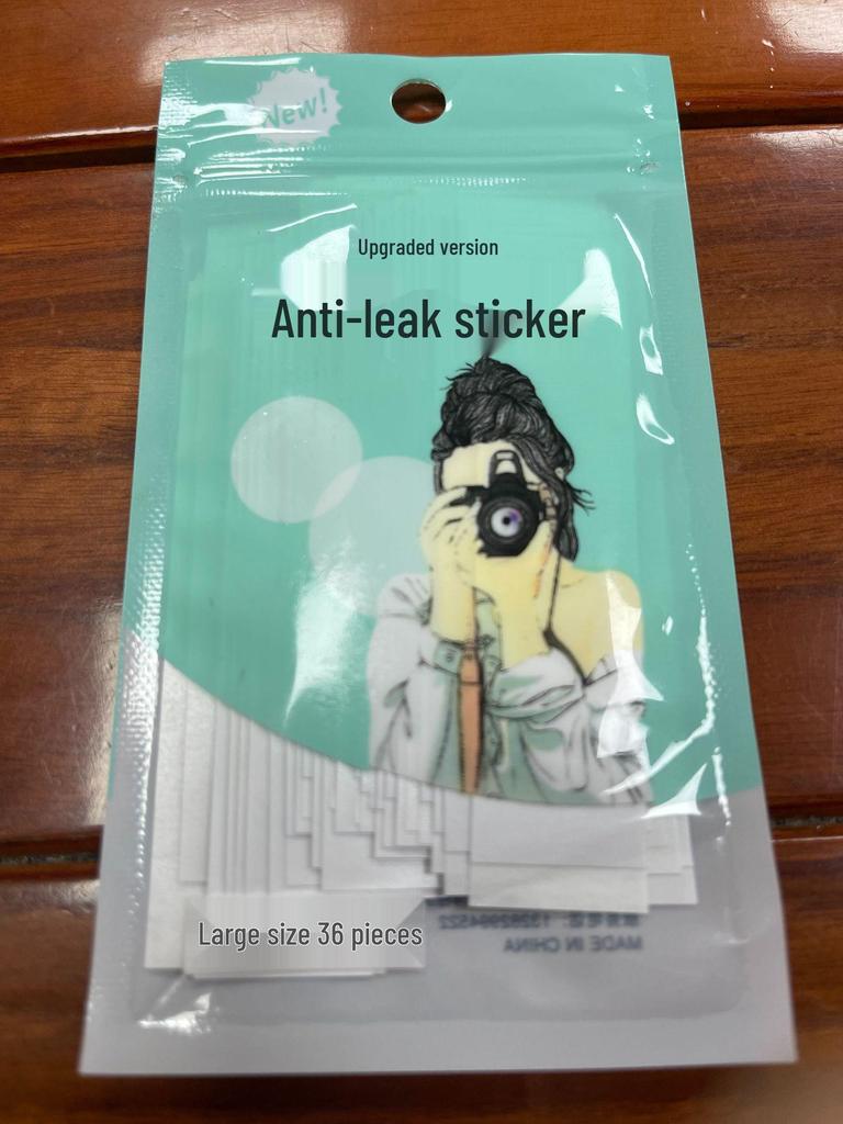 Transparent Anti-Slip Adhesive Stickers - Non-Toxic, Traceless, Removable, Anti-Exposure Solution for Necklines and Strap Support.