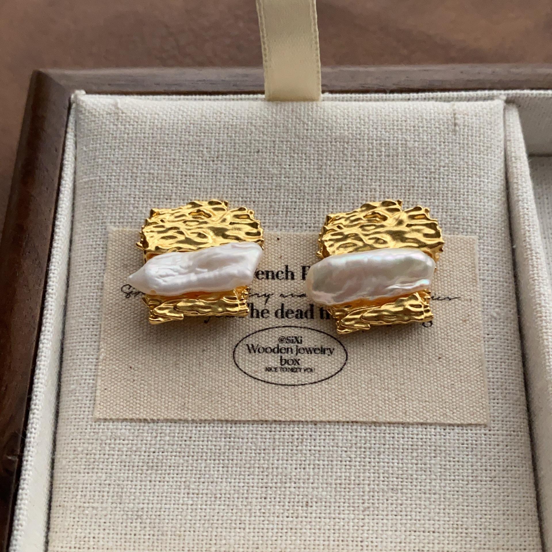 Metal Irregular Baroque Pearl Stud Earrings Premium Natural Texture Earrings Design Earrings