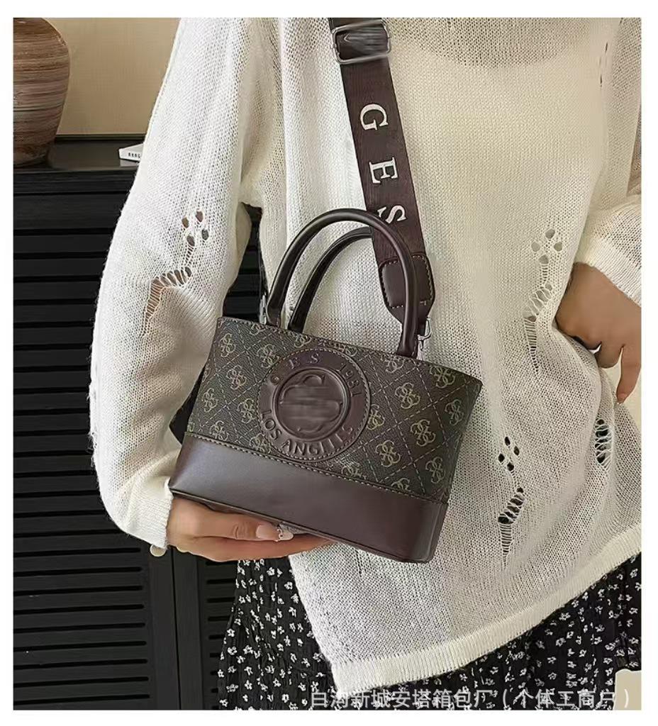 Eksplodująca Nowa Torebka: Damska Stylowa Torba Crossbody z Wszechstronnym Szerokim Paskiem na Ramię