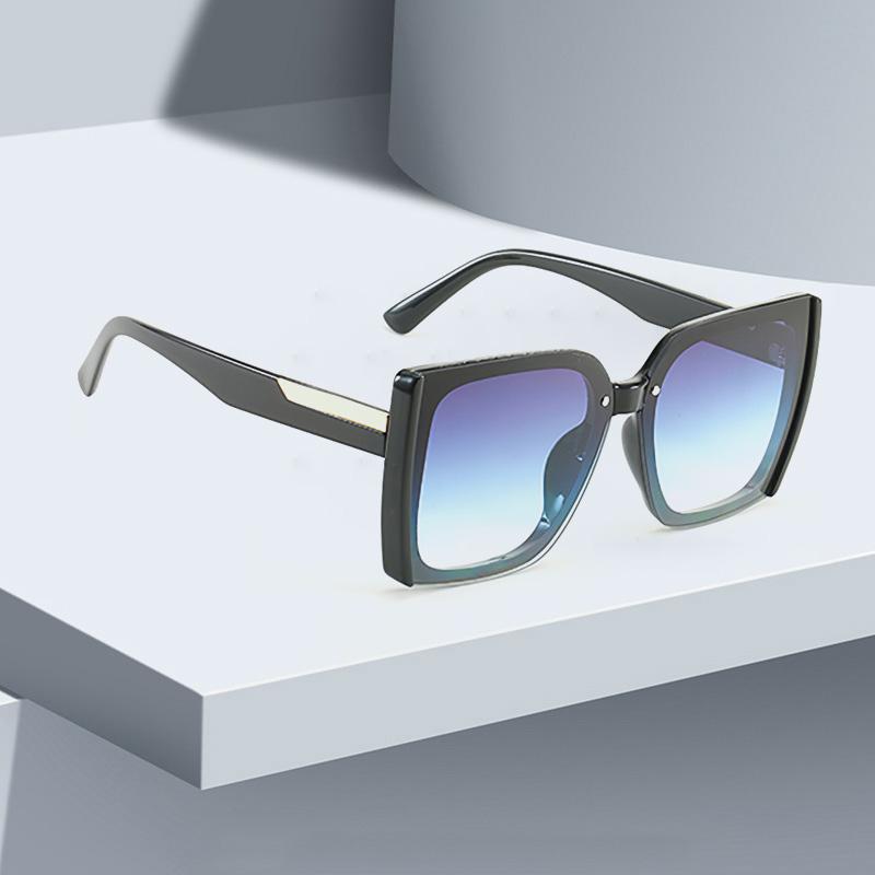 Fashionable Vibrant Square Shaped Sunglasses For Women Gradient Multi-Color Lenses Lightweight Durable Design For Women Glasses