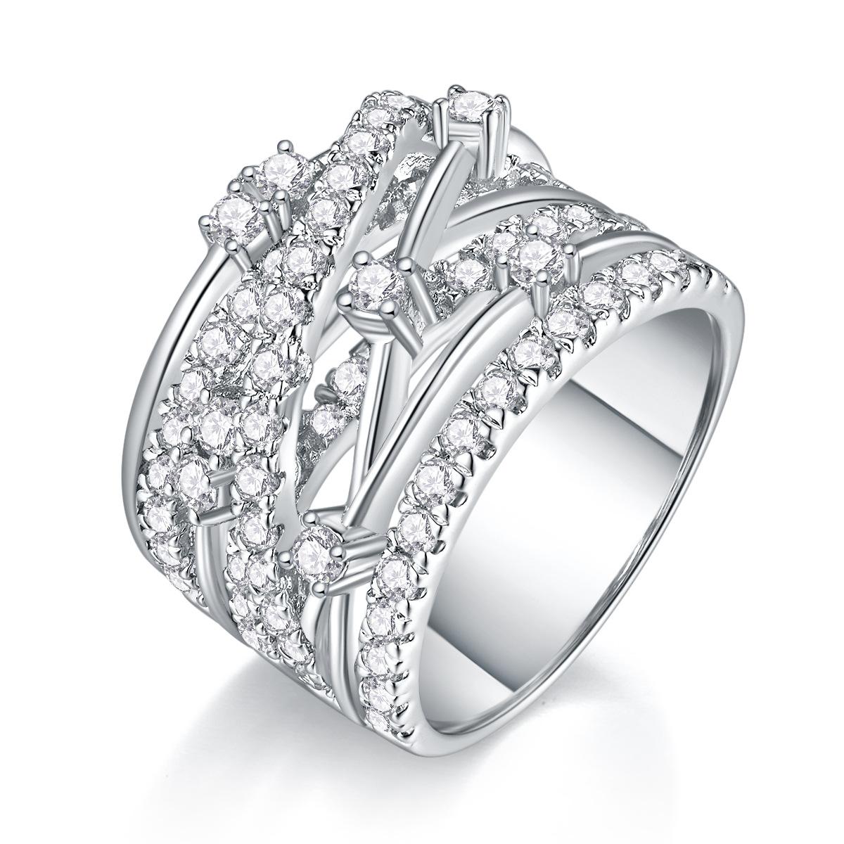 

Серебряное кольцо S925 с муассанитом Beauty No. 9