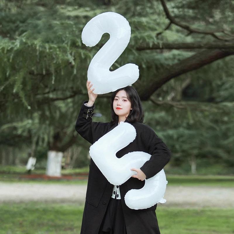 Wind 32-Inch White Aluminum Film Digital Balloon, First Birthday Outdoor Party Scene Arrangement Photo