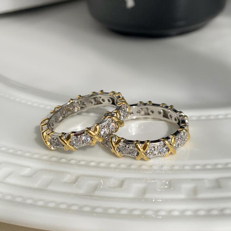 Eleganter Einzigartiger Design Verstellbarer Offener Ring Für Frauen Mit Strahlenden Edelsteinen