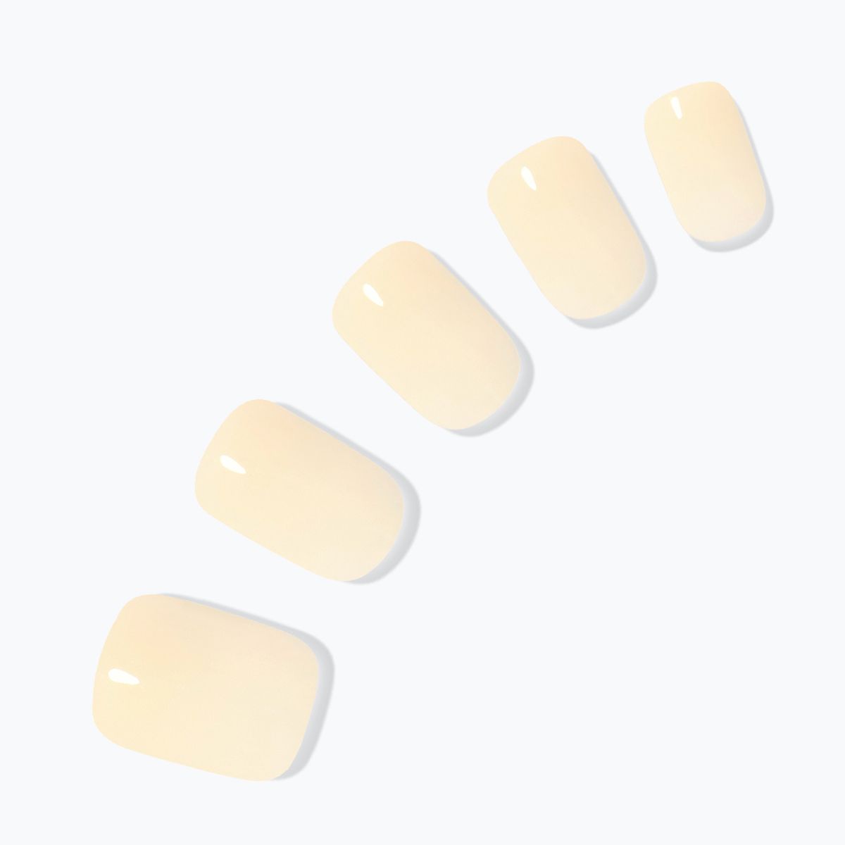 Dashing Diva Magic Press Butter Yellow (Regular Round) Nail Tips Short