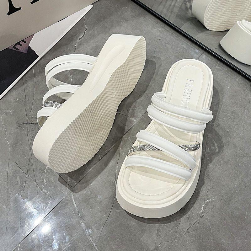 2025 summer new Internet celebrities thick-soled heightened two wear one-word drag women sweet lightweight soft-soled non-slip fashion sandals