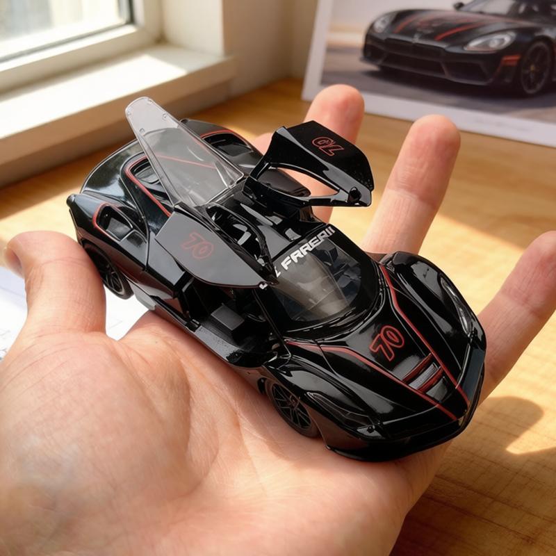 1/46 Alloy Car Model Simulation LaFerrari Racing SuperCar 3 Doors Open Vehicle Pull Back Car Ornaments Collection Toys For Gift
