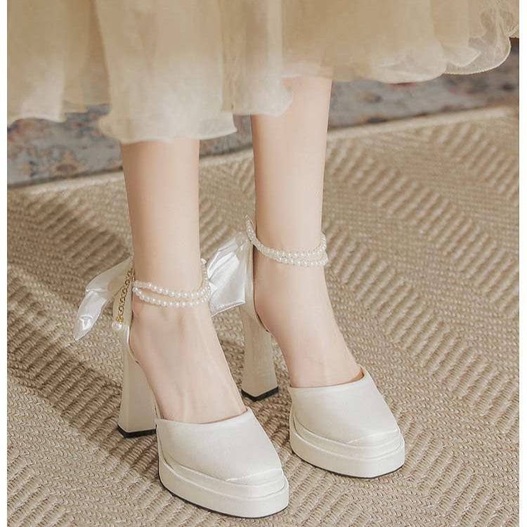 Κοίλα αδιάβροχα τραπέζι ψηλοτάκουνα χοντρό τακούνι γυναικεία 2025 άνοιξη και φθινόπωρο νέα φιόγκος ευέλικτα μονόκουμπα σαμπανιζέ παπούτσια γάμου