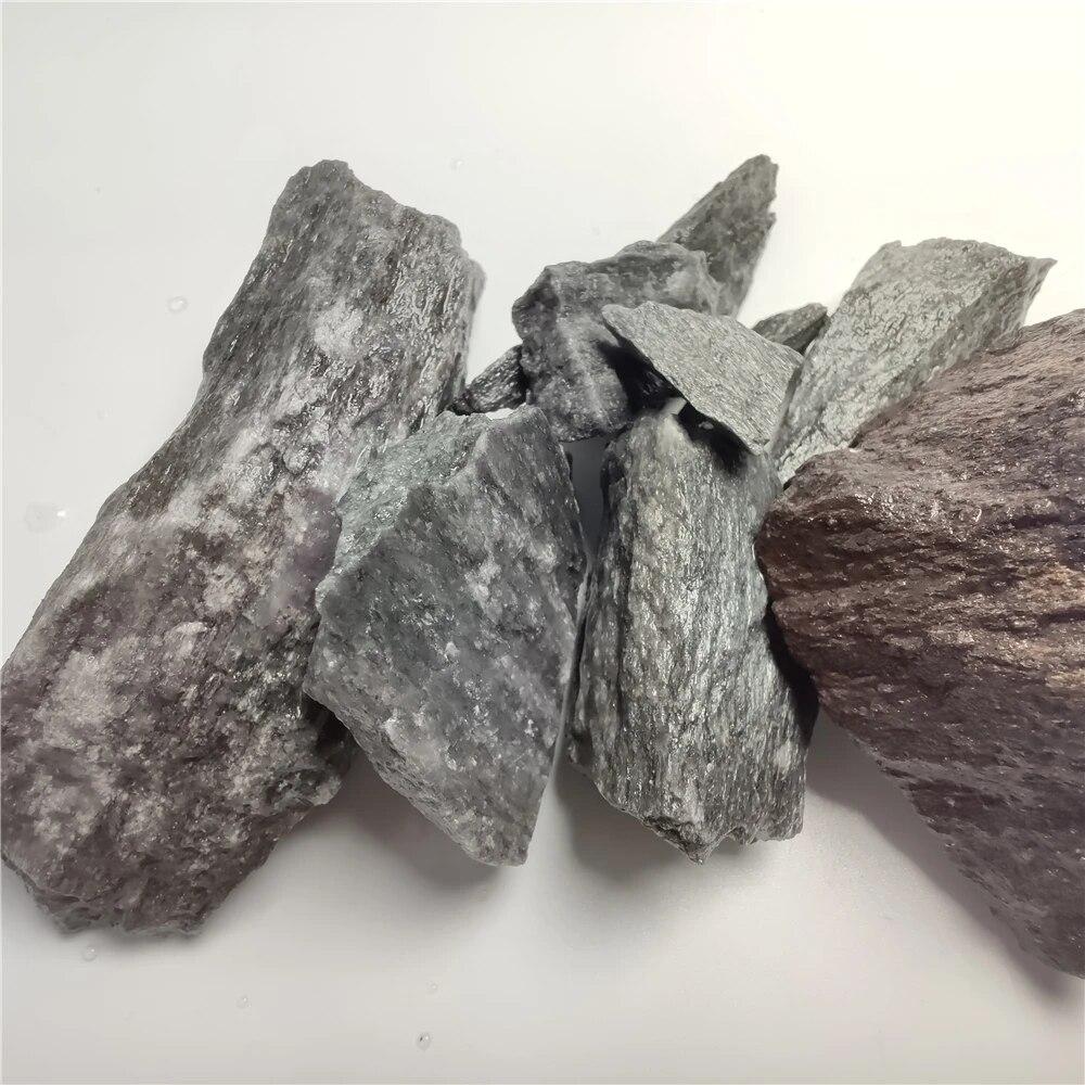 Decoración de piedra charoita natural Piedra de cristal en bruto Piedra preciosa natural Charoita Pulida a mano Decoración espiritual para el hogar Curación con cristales súper energéticos