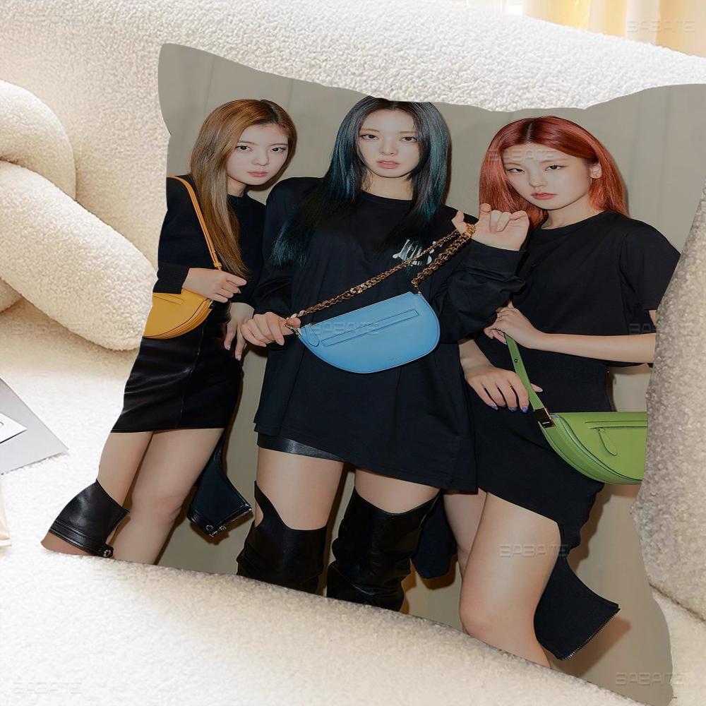 J-YP I-itzy Girls 45*45cm Cushion Cover Pillow Cover Decor Pillowcase Home Pillowcase For Couch Pillow