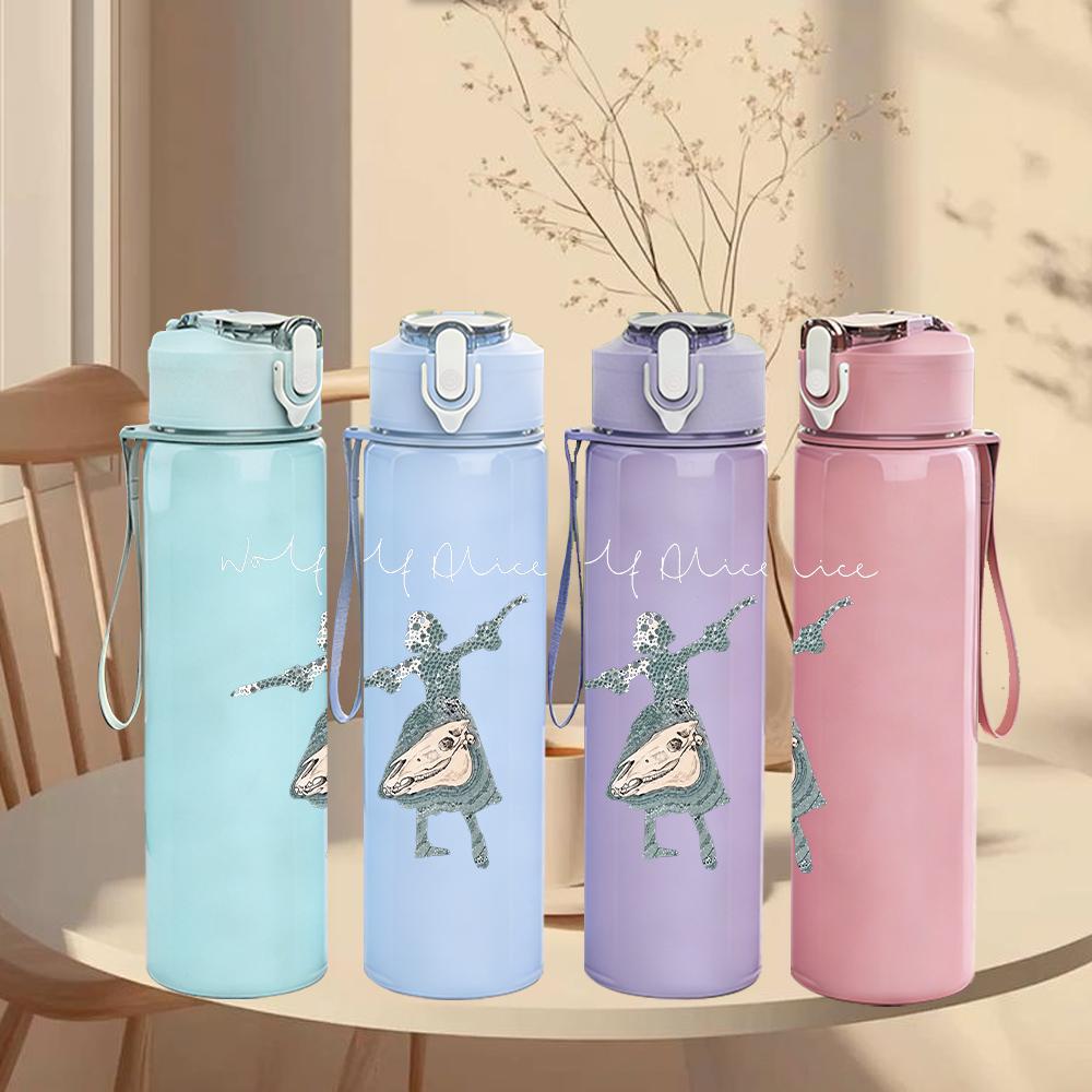 1PC Dancing female figure line sketch print 750ml colorful plastic sports water bottle leakproof pop up lid with straw for outdoor work home use