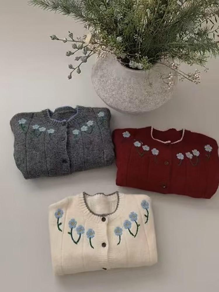 Women's Floral Embroidered Round-Neck Sweater Cardigan - Autumn 2025 Collection
