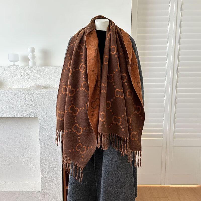 Junbie Graphene Heated Scarf