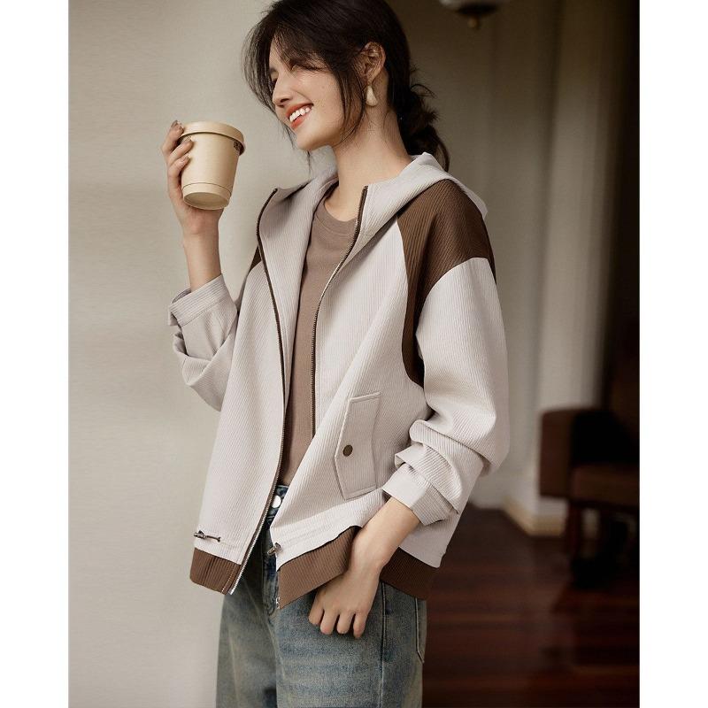 Must-Have de toamnă: Jachetă cu glugă de mărime plus la modă și slăbitoare cu design color block pentru femei